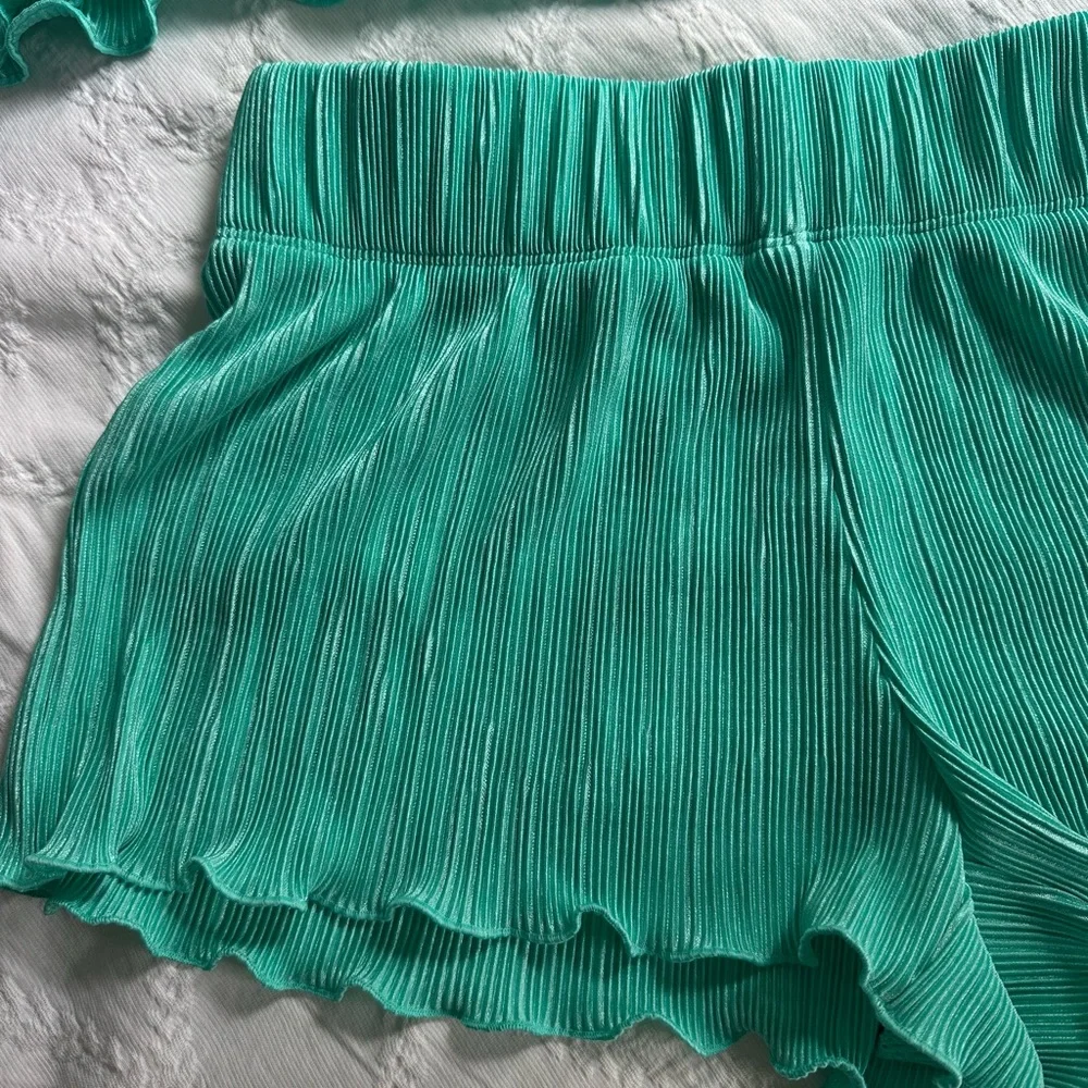 Colsie Green Ribbed Sleepwear Set - Picture 2 of 8